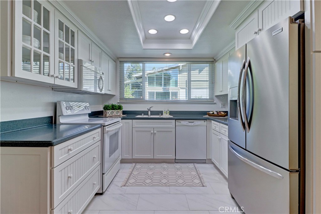 327 Avenida Carmel B