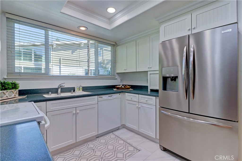 327 Avenida Carmel B