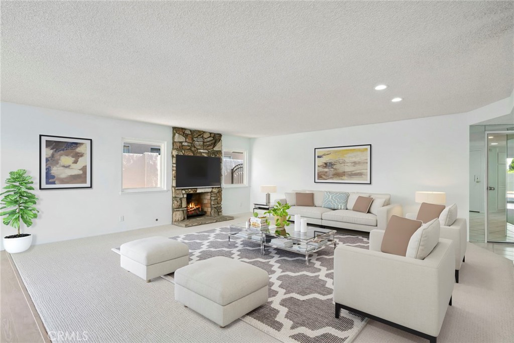 913 Skymeadow Drive