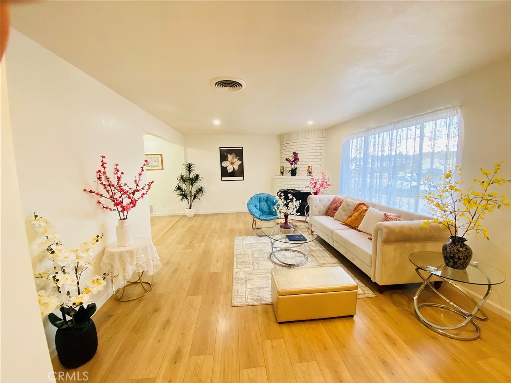 3014 Independence Avenue