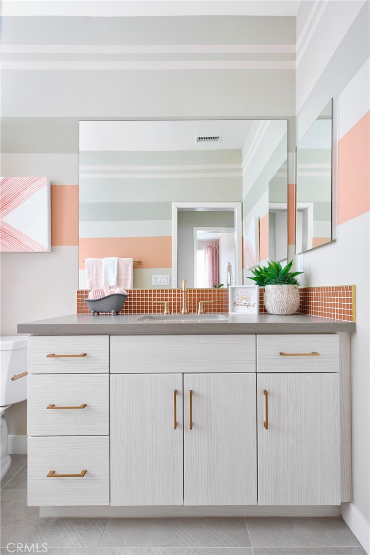 2217 W Orange 12