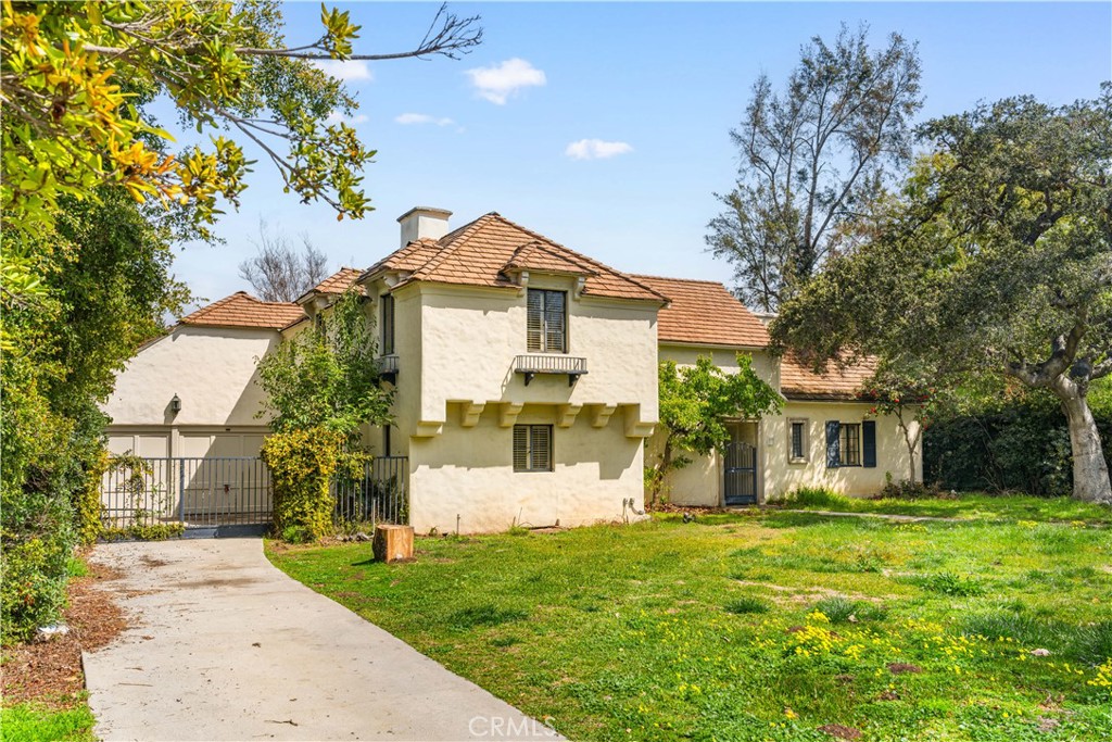 1660 Oak Grove Avenue