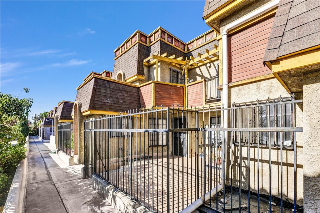 205 N Lincoln Ave Unit B