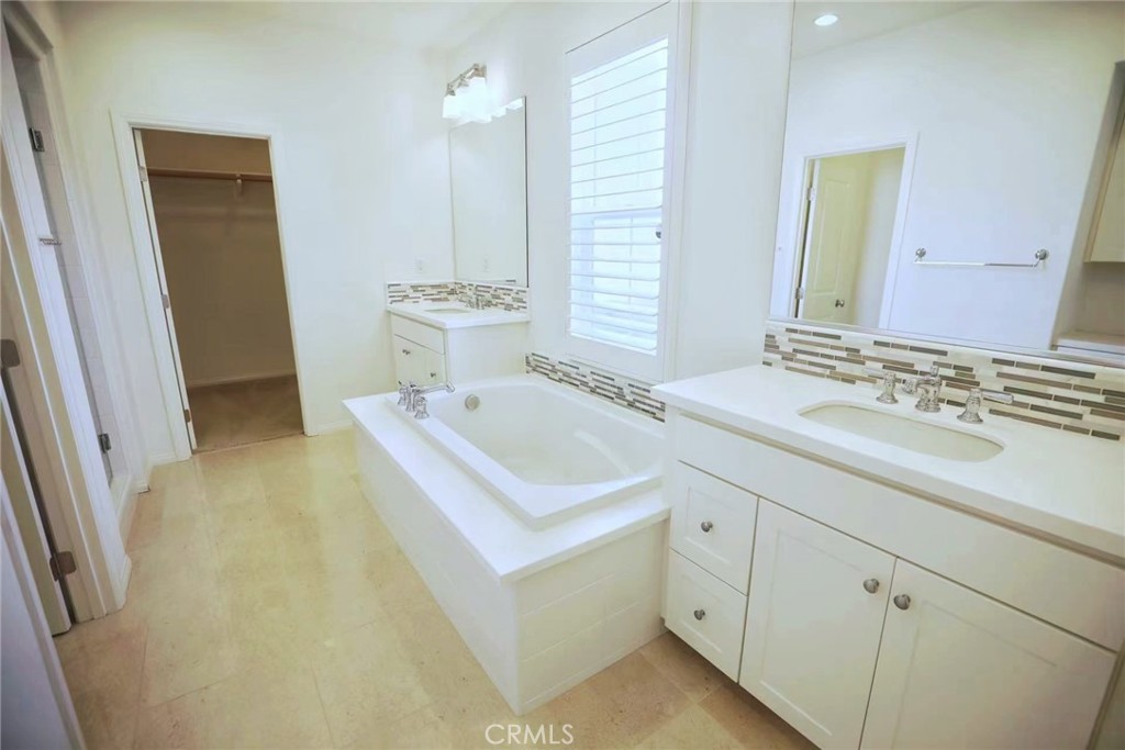 115 Mosswood