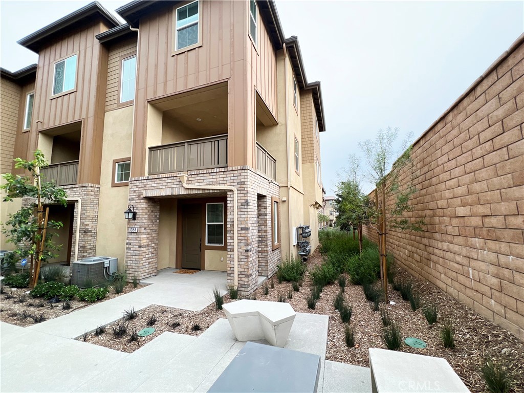 12158 Evening Star Dr