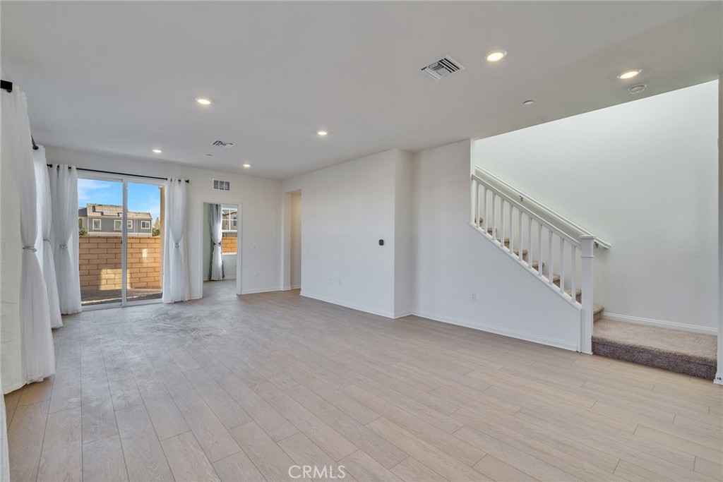 8572 Cougar Ct