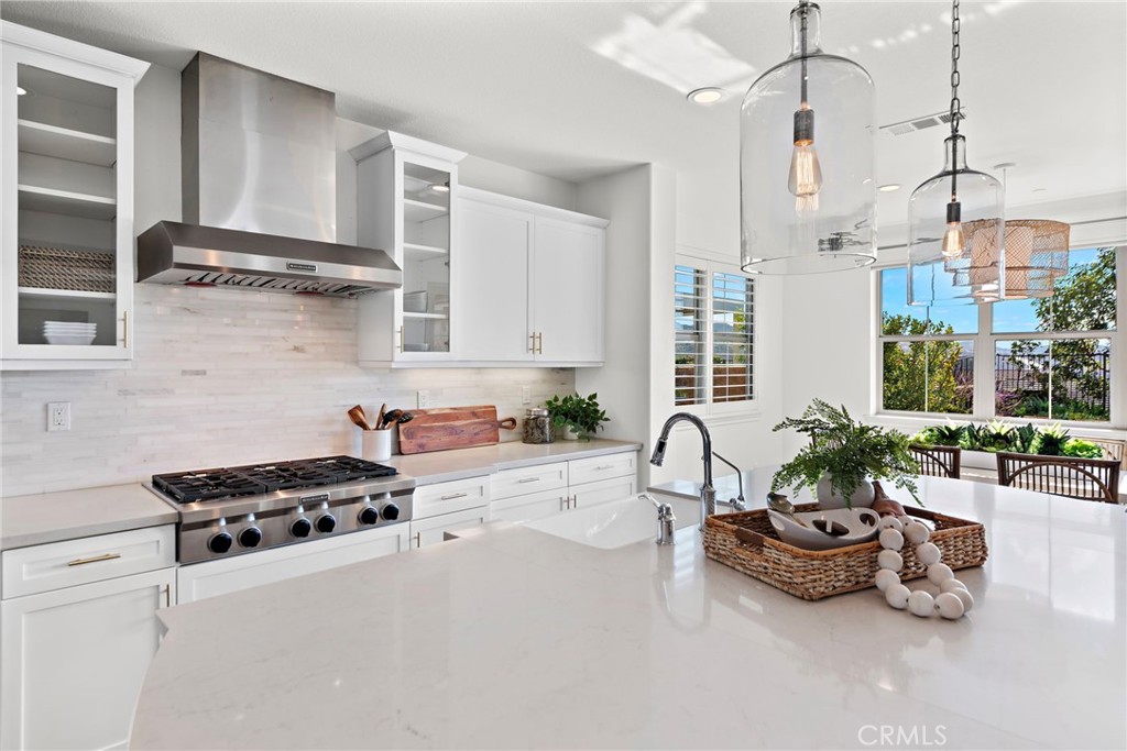 8 Corazon Street