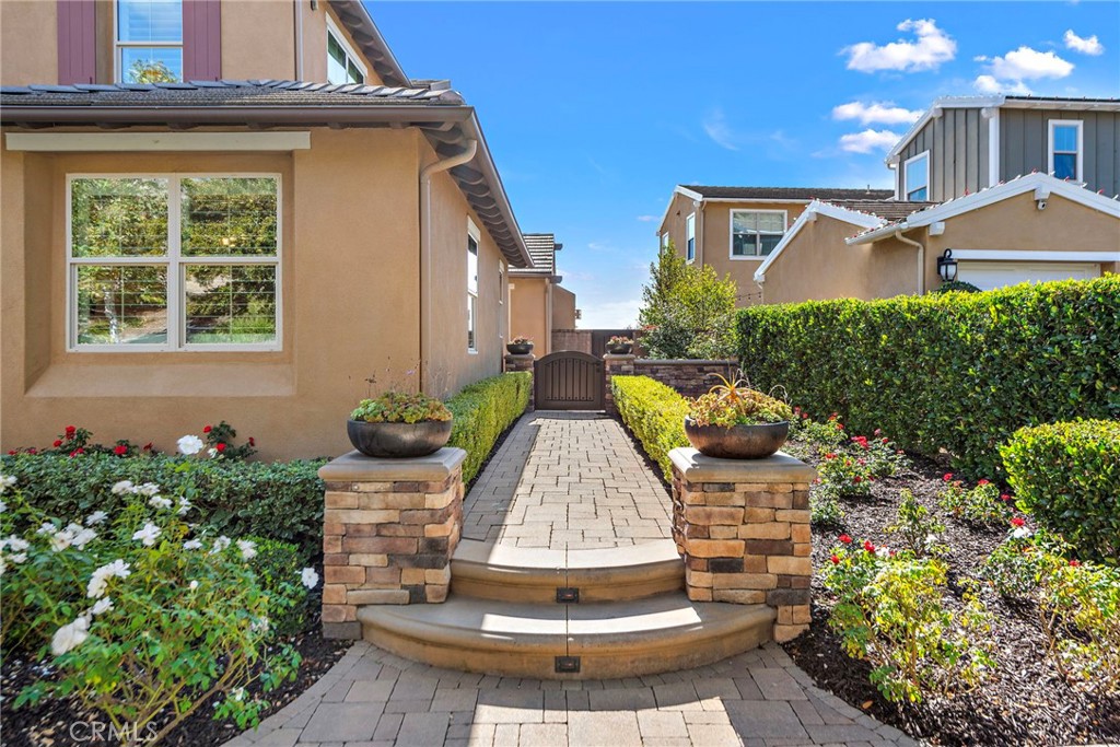 8 Corazon Street