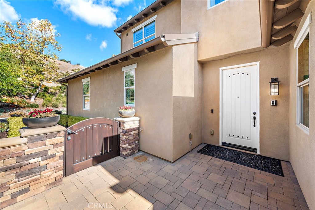 8 Corazon Street