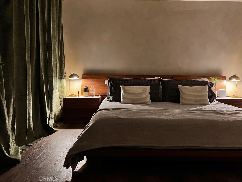 1245 N New Hampshire Avenue 4