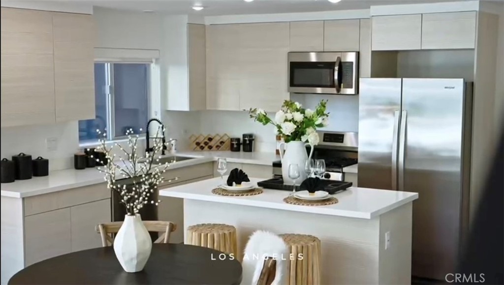 1245 N New Hampshire Avenue 6