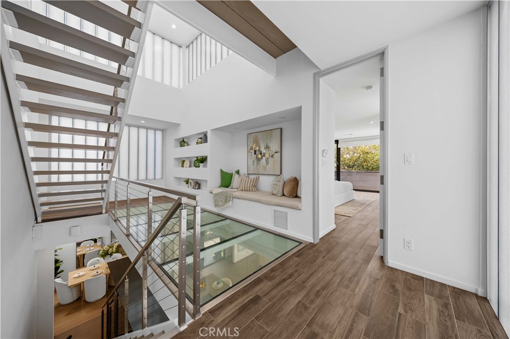 9 Temple Ave Avenue
