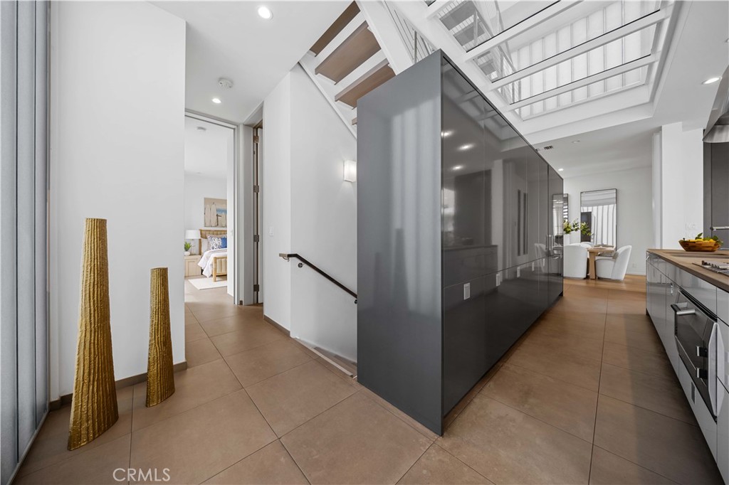 9 Temple Ave Avenue