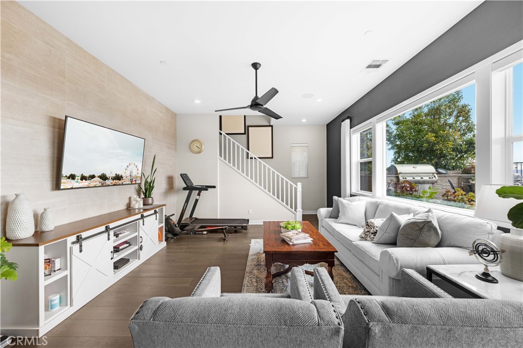545 Serrano Summit Drive