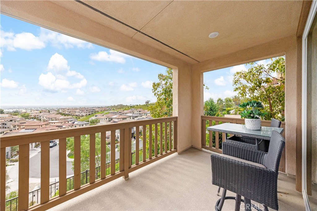 545 Serrano Summit Drive