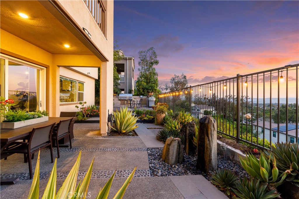 545 Serrano Summit Drive