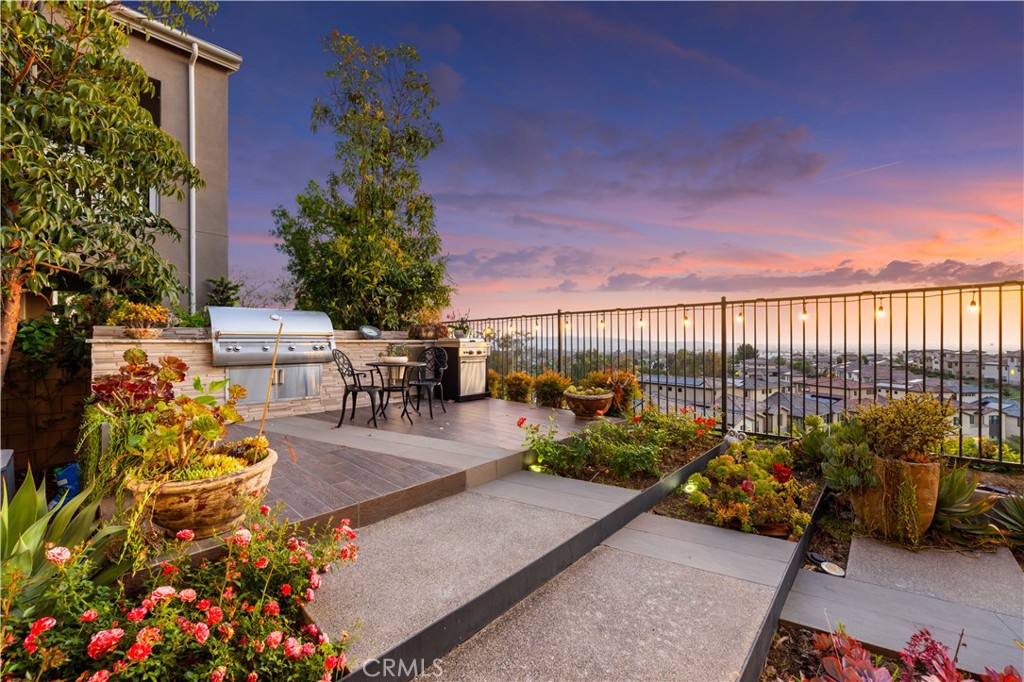 545 Serrano Summit Drive