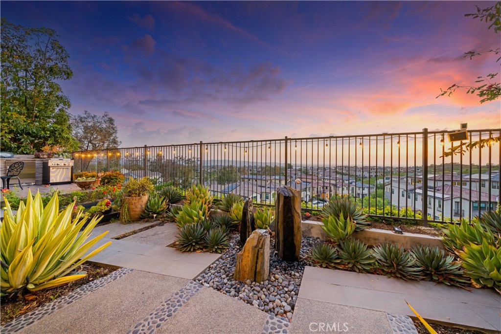 545 Serrano Summit Drive