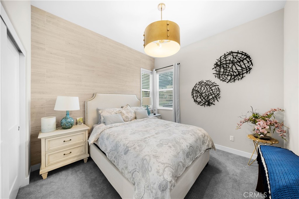 545 Serrano Summit Drive