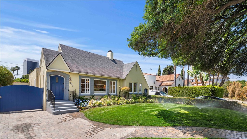 827 Hauser Boulevard