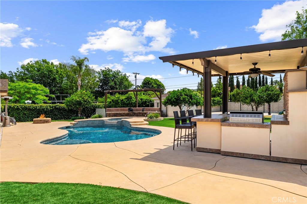 15590 Pomona Rincon Road