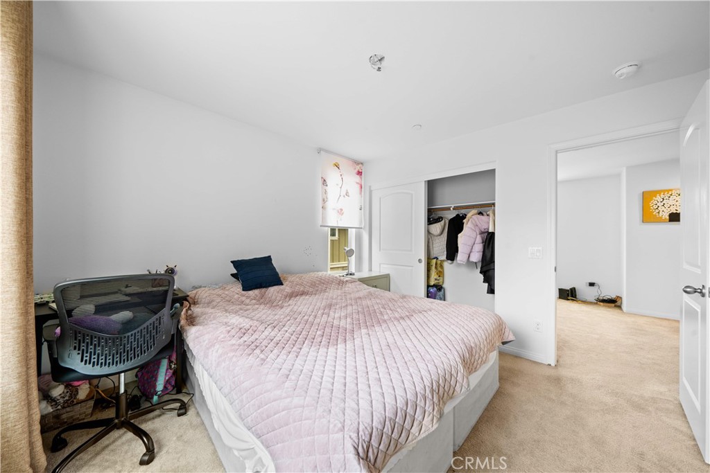 5874 silver oaks dr