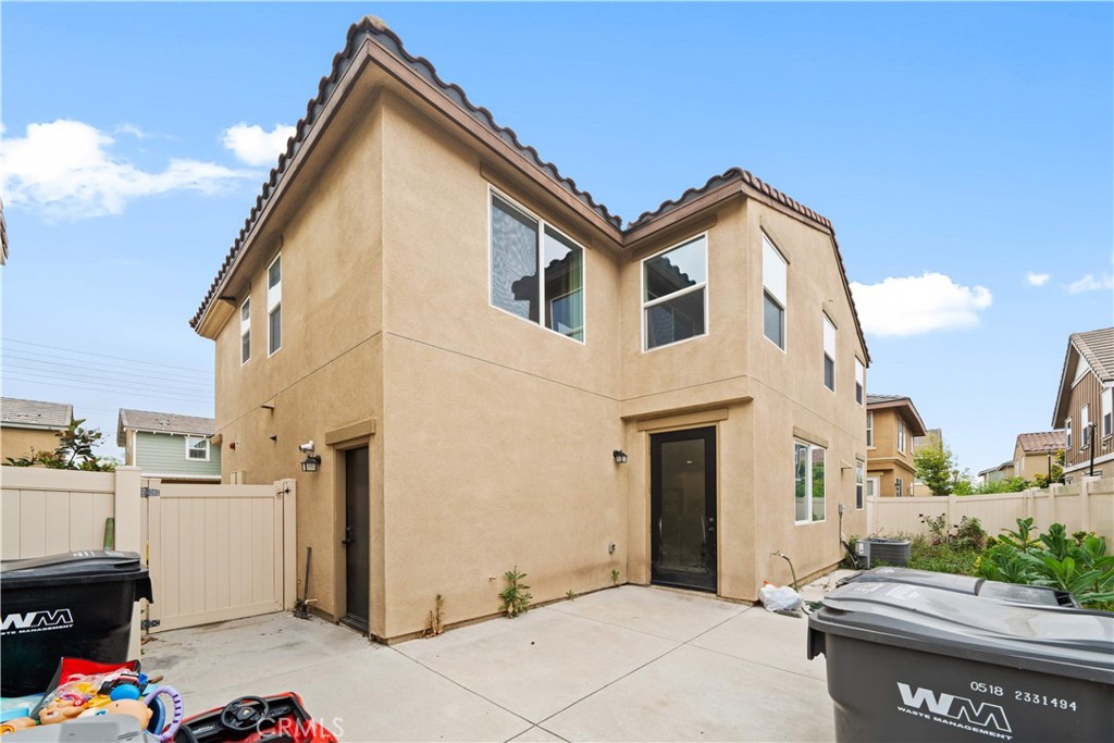 5874 silver oaks dr