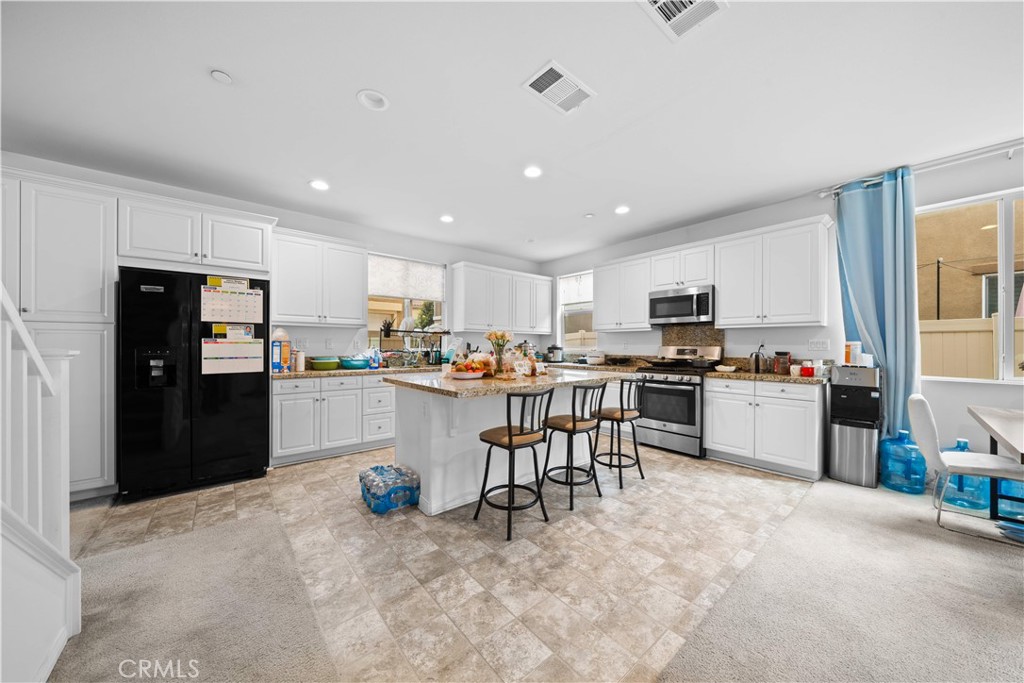 5874 silver oaks dr