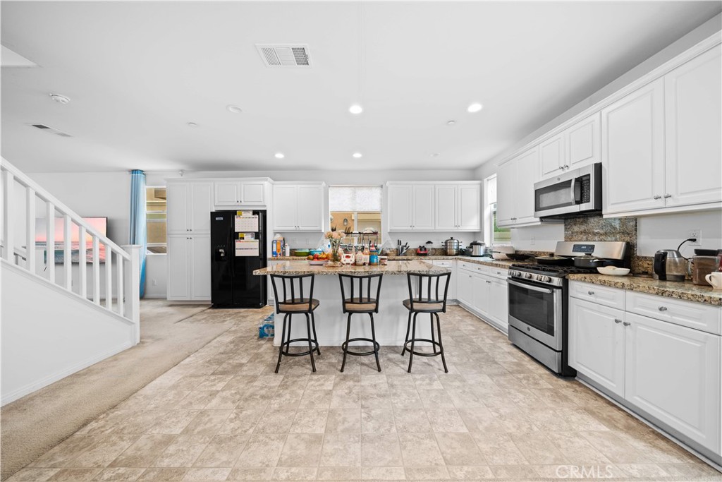 5874 silver oaks dr