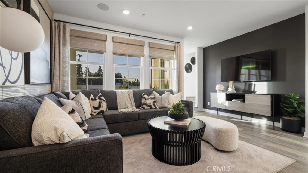 1030 N Anaheim Blvd UNIT 3