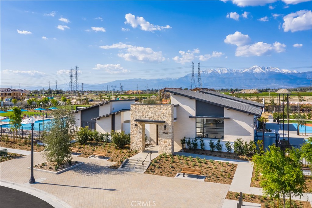 4110 S S. SUNFLOWER PASEO #202