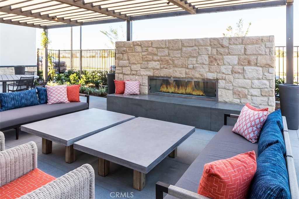 4110 S S. SUNFLOWER PASEO #202