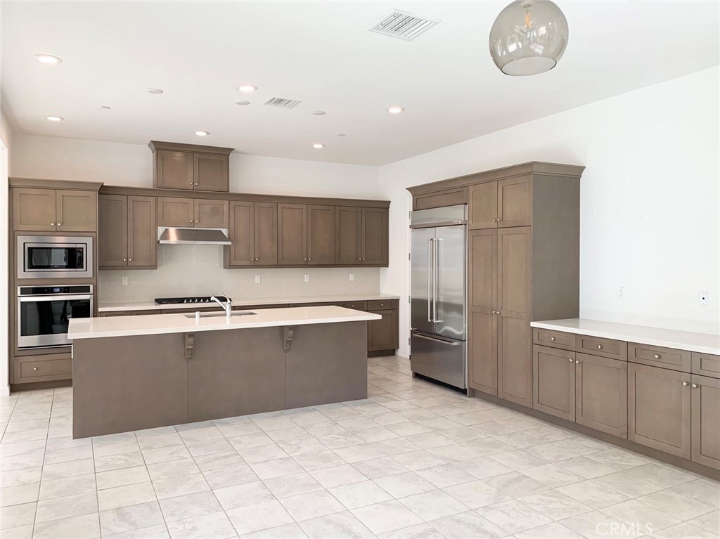 20816 Pinecone Circle