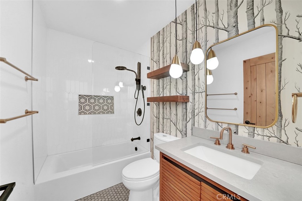 645 Springbrook N 21