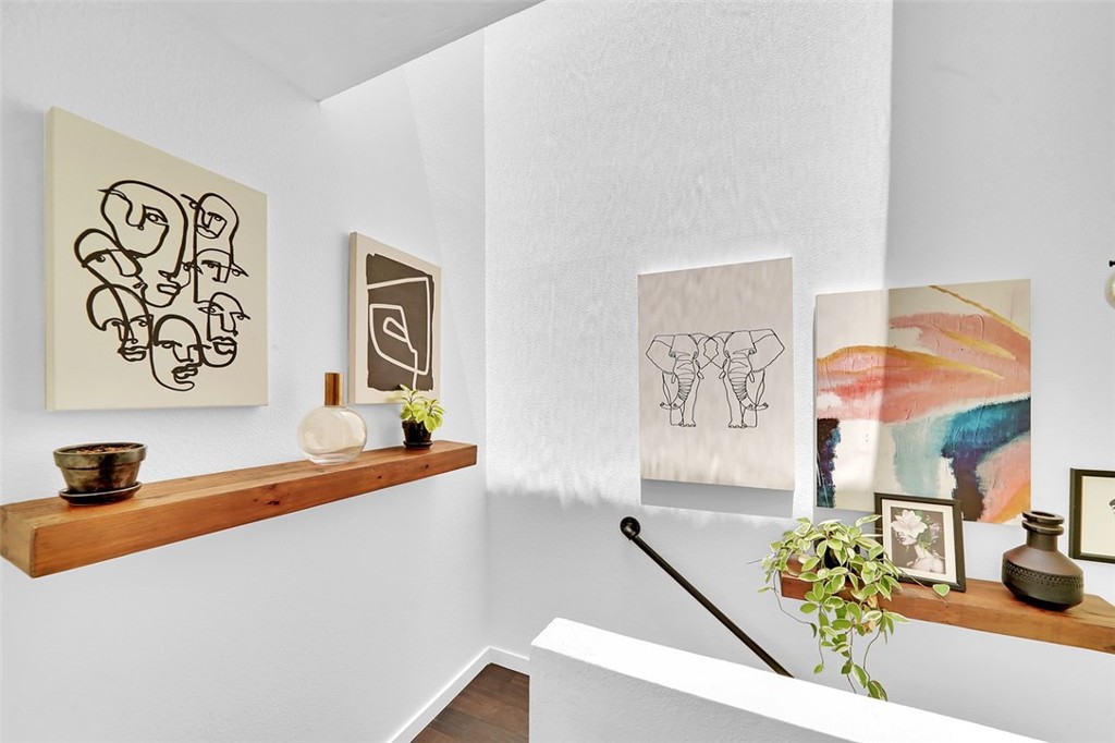 645 Springbrook N 21