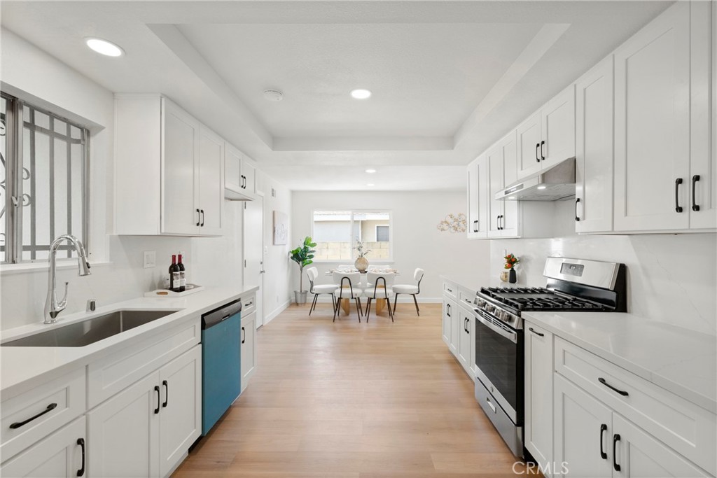 928 S Laurel St.