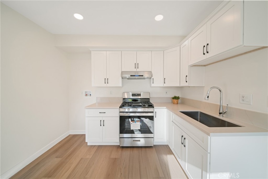 928 S Laurel St.