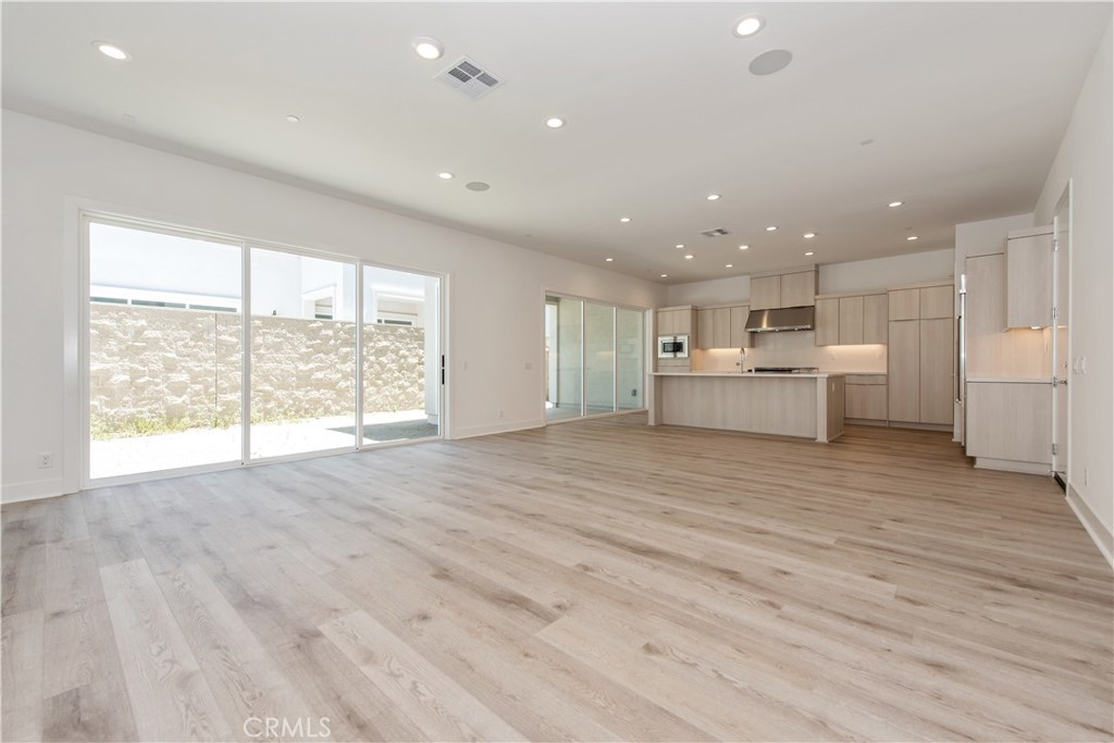 160 Orange Grove