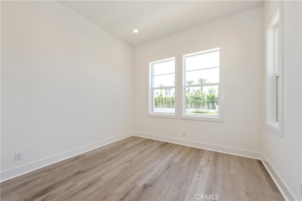 160 Orange Grove