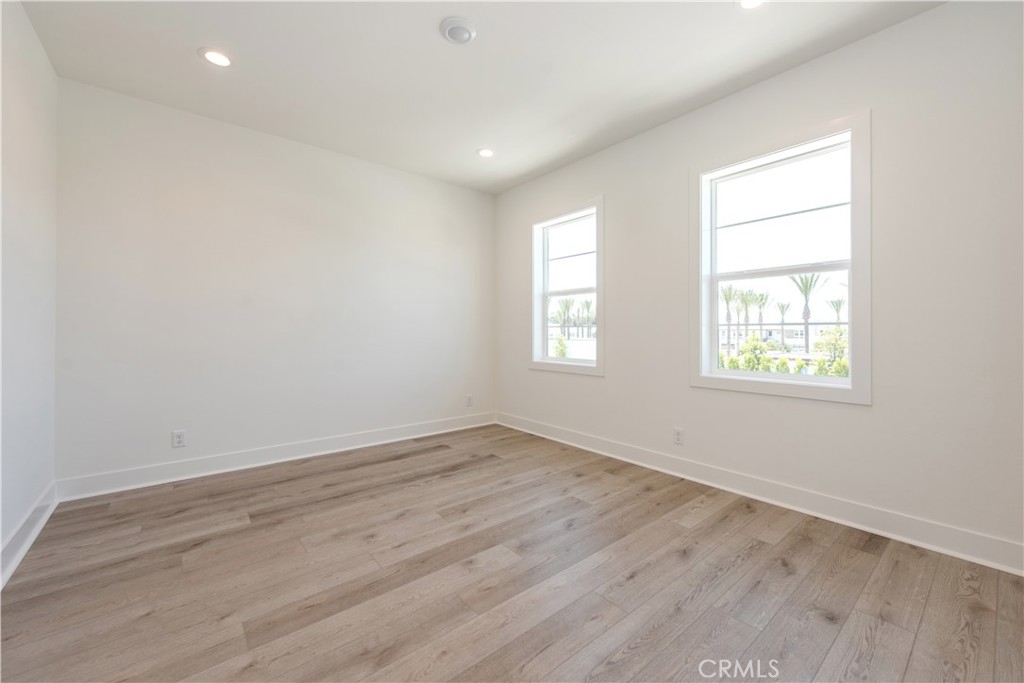 160 Orange Grove