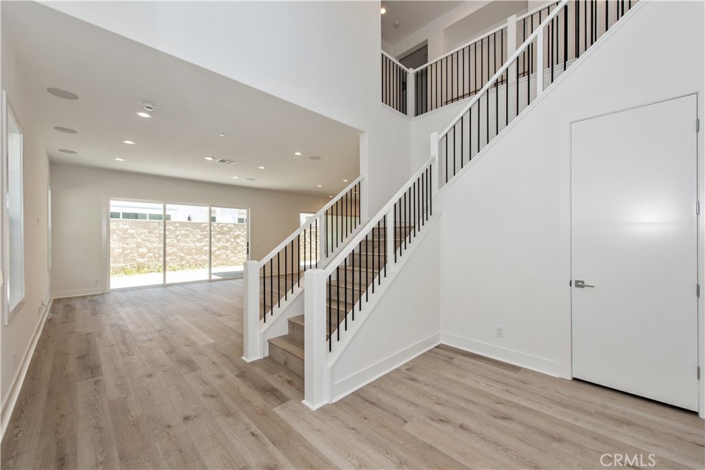 160 Orange Grove