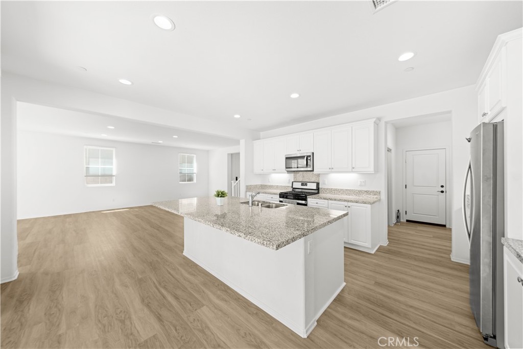 3210 E Rutherford Drive