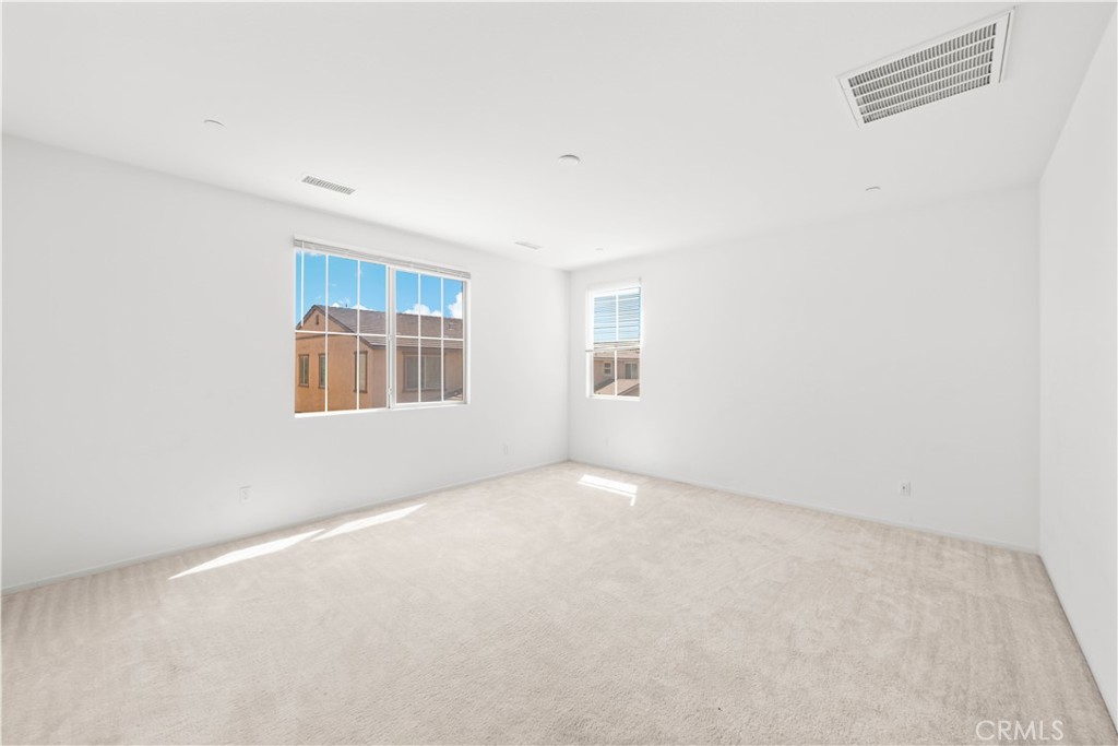 3210 E Rutherford Drive