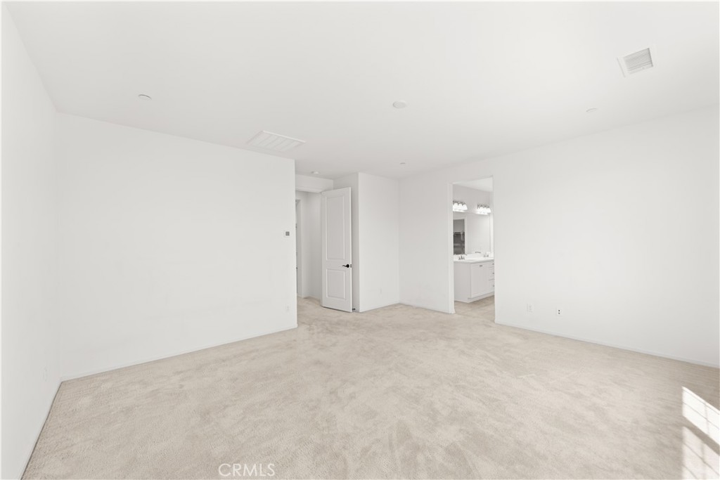 3210 E Rutherford Drive