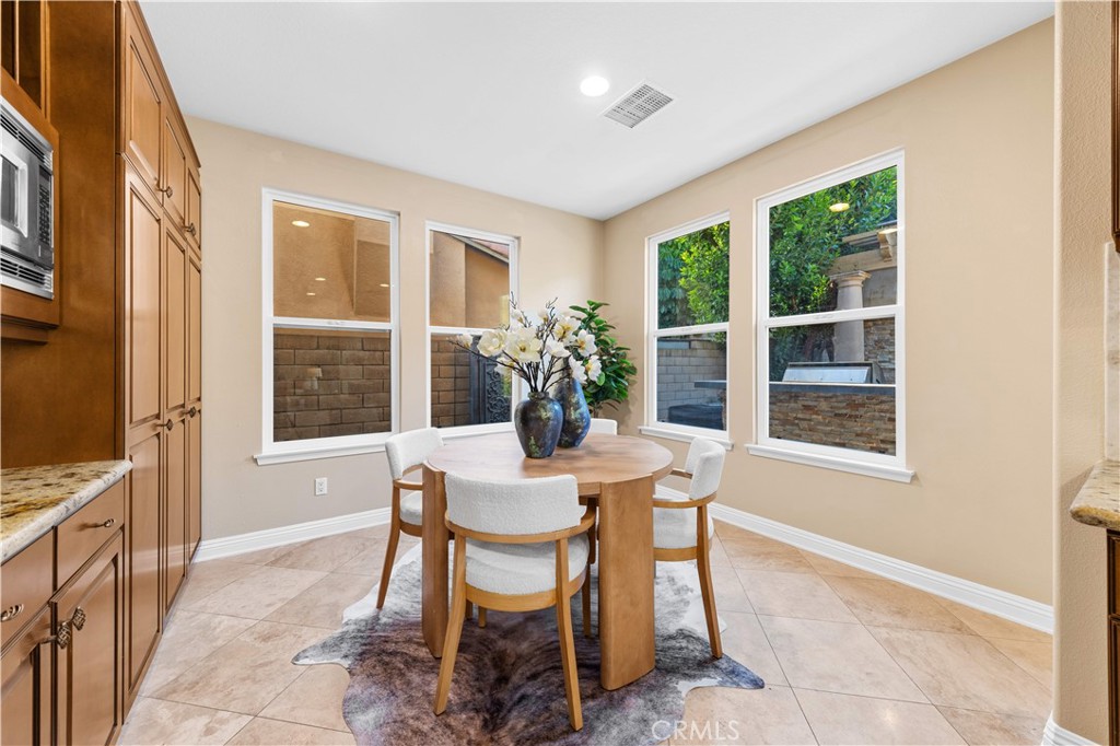 27684 Manor Hill Road
