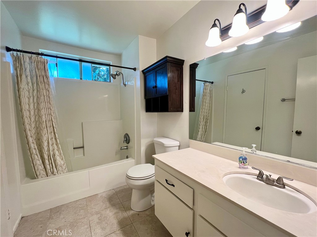 11 Woodfern 102