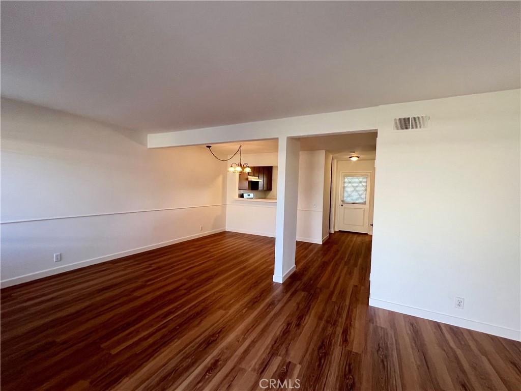 11 Woodfern 102