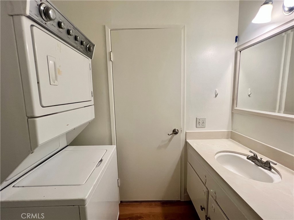 11 Woodfern 102