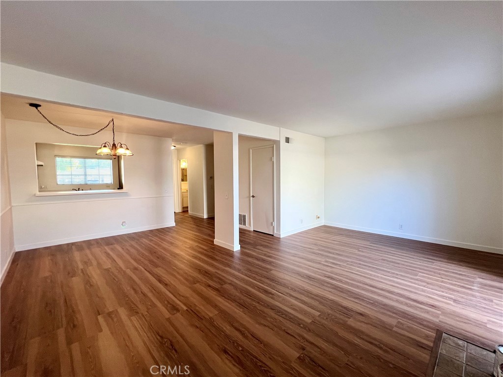 11 Woodfern 102
