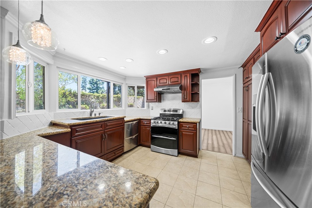 24311 Peacock St